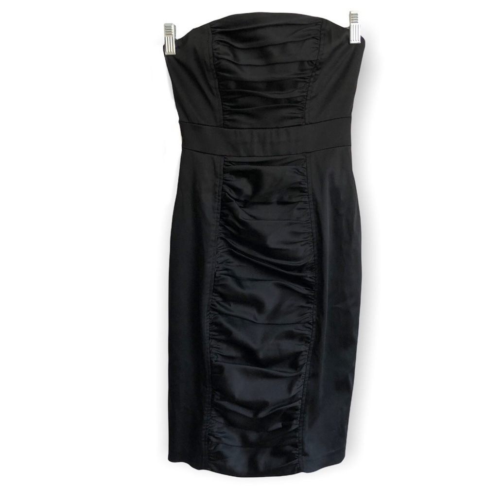 Kay Unger New York strapless rushing black dress